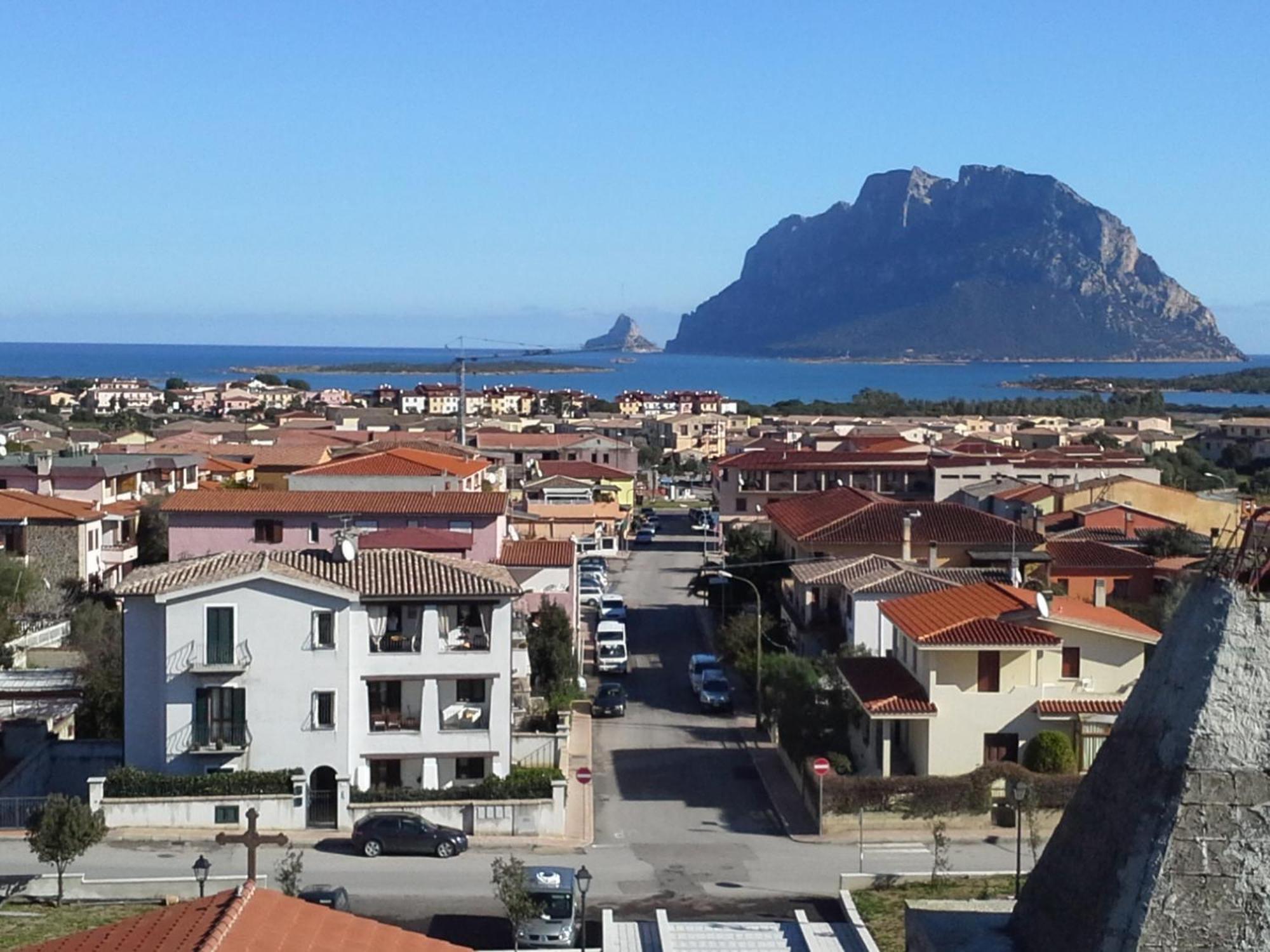 B&B Rotta Per Tavolara Porto San Paolo  Luaran gambar